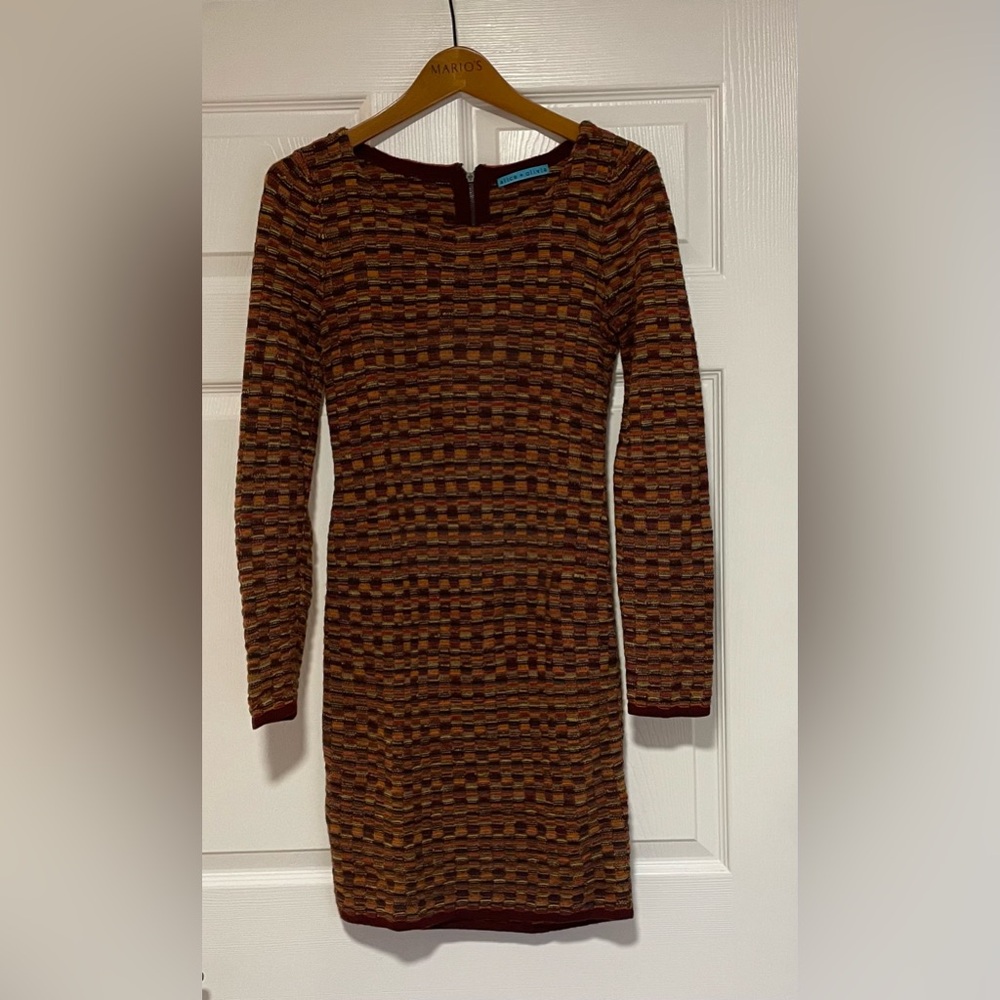Alice + Olivia amazing rare knit dress. Size 6.